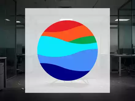 Leeres, modernes Büro, das Entlassungen und Umstrukturierungen symbolisiert. - Foto: über boerse-global.de