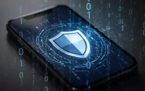 Ein Smartphone-Bildschirm zeigt ein Schildsymbol, mit subtilen binären Codes im Hintergrund, die Cybersicherheit und Datenschutz symbolisieren. - Foto: über boerse-global.de