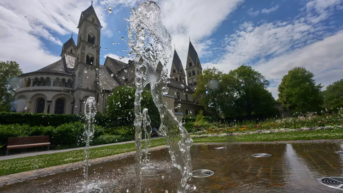 Am Mittwoch stiegen die Temperaturen in Deutschland auf über 30 Grad.  - Bild: Thomas Frey/dpa