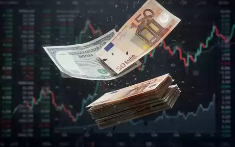 Ein Bündel Euro-Banknoten oder eine einzelne Aktienurkunde fällt schnell nach unten, vor dem Hintergrund eines verschwommenen, fallenden Finanzdiagramms. - Foto: über boerse-global.de