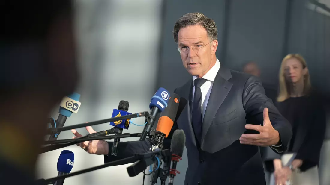 Rutte spricht von der Nato 3.0. Dazu gehört eine stärkere Rolle Europas in dem Verteidigungsbündnis. - Bild: Malin Wunderlich/dpa