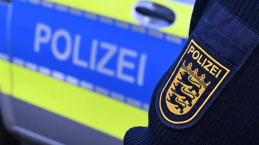 Die Polizei ermittelt wegen eines toten Kindes. (Symbolbild) - Bild: Bernd Weißbrod/dpa