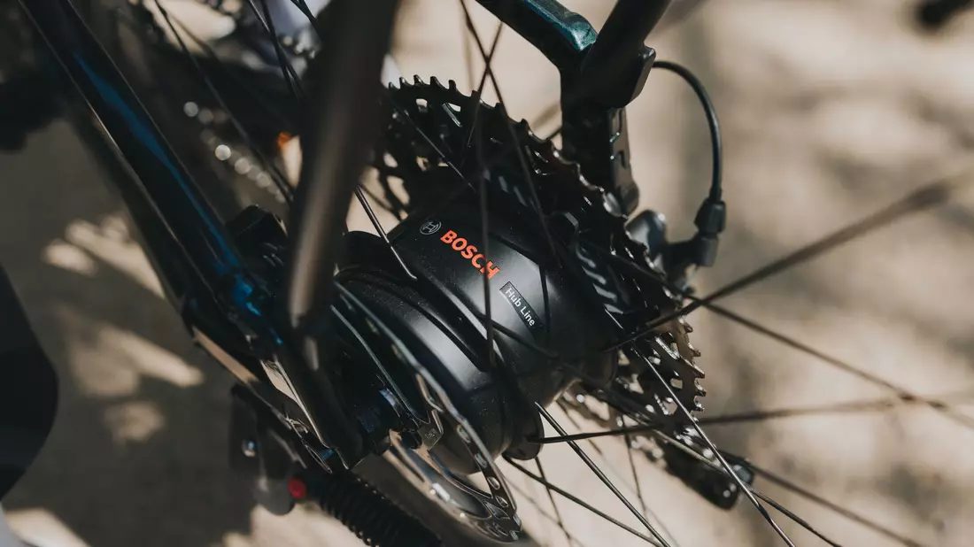 Erstmals stellt Bosch einen Nabenmotor für Elektrofahrräder vor, der leichter als Mittelmotoren ist. - Bild: -/Bosch eBike Systeme/dpa