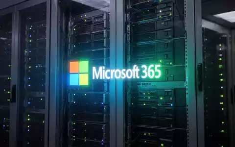 A glowing Microsoft 365 logo projected onto a modern server rack, symbolizing enterprise support and digital infrastructure. - Foto: über boerse-global.de