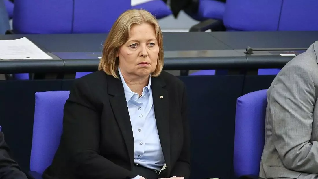 Union kündigt Widerstand gegen Arbeitszeit-Pläne von Bas an