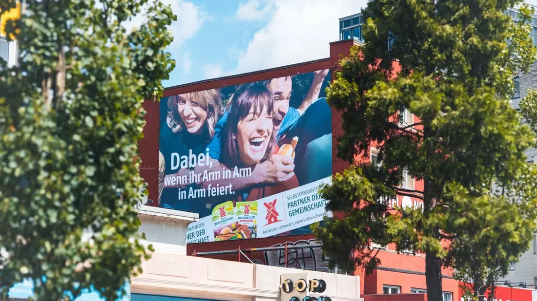 Gemeinsam mitfiebern und mitfühlen: Rügenwalder Mühle startet Grill-Kampagne und wird zum selbsternannten Partner der Gemeinschaft - Bild: presseportal.de