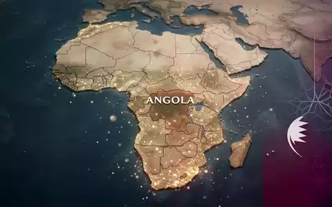 Eine stilisierte Karte von Angola mit einem schimmernden Überzug, der Investitionen und Reichtum darstellt, und dezenten Hinweisen auf Katar. - Foto: über boerse-global.de