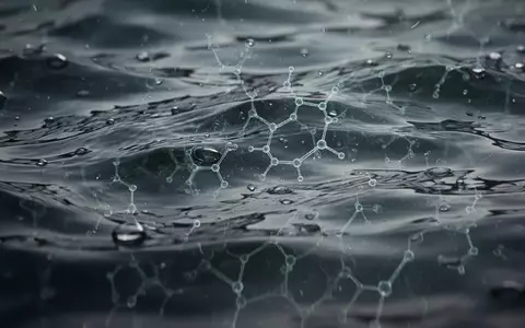 Abstrakte Darstellung von fließendem Wasser mit angedeuteten Mikroschadstoffen, die Industrie und Umweltprobleme symbolisiert. - Foto: über boerse-global.de
