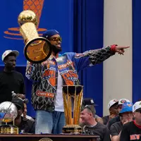 Zum ersten Mal seit mehr als 50 Jahren haben die Knicks einen NBA-Titel gewonnen.  - Foto: Yuki Iwamura/AP/dpa