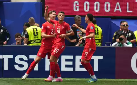 Feierte sein Tor mit einer speziellen Geste: Granit Xhaka. - Foto: Andre Penner/AP/dpa