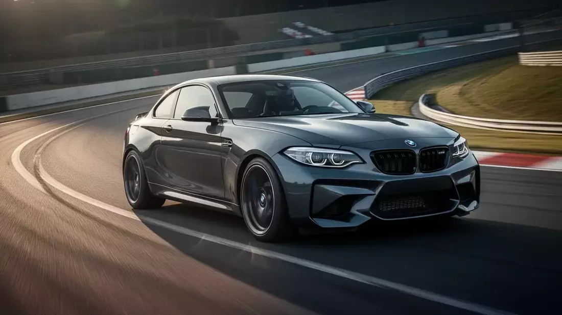 BMW Profit Warning Triggers 5% Stock Rout Amid China EV Shift and Earnings Slash
