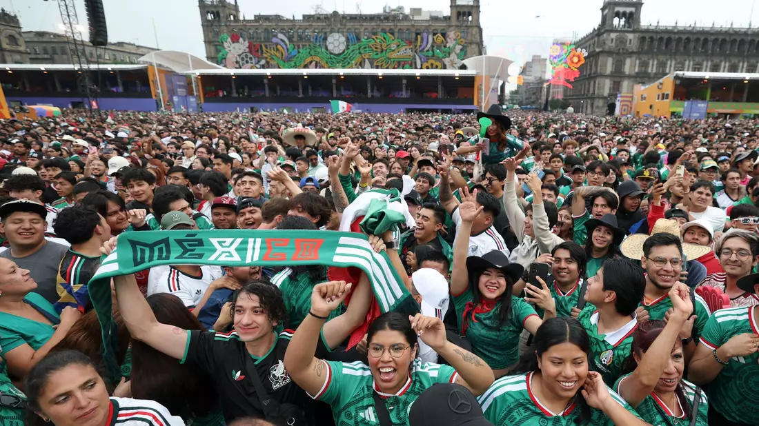 Es herrscht immer Fußball-Ausnahmezustand, wenn El Tri spielt.  - Bild: Francisco Canedo/XinHua/dpa