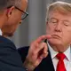 Die Ermittlungen zu Arzneimittelpreisen könnten Spannungen zwischen Merz und Trump auslösen. (Archivbild) - Bild: Christian Hartmann/Pool Reuters/AP/dpa