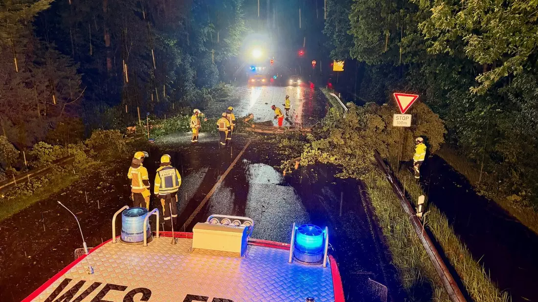 FW Hünxe: Sturmschaden nach Unwetter - Bild: presseportal.de