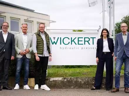 Wickert Maschinenbau GmbH, die Stadt Landau und die IHK für die Pfalz fordern gemeinsam eine engere Zusammenarbeit von Politik und Wirtschaft zur Stärkung des Mittelstands in Deutschland - Foto: presseportal.de