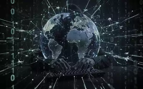 Abstrakte Darstellung von Cybersicherheit und Reisebetrug, mit digitalen Datenströmen und einer schemenhaften Hackerfigur. - Foto: über boerse-global.de