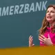 Wehrt sich gegen eine feindliche Übernahme: Commerzbank-Chefin Bettina Orlopp. (Archivbild) - Bild: Andreas Arnold/dpa