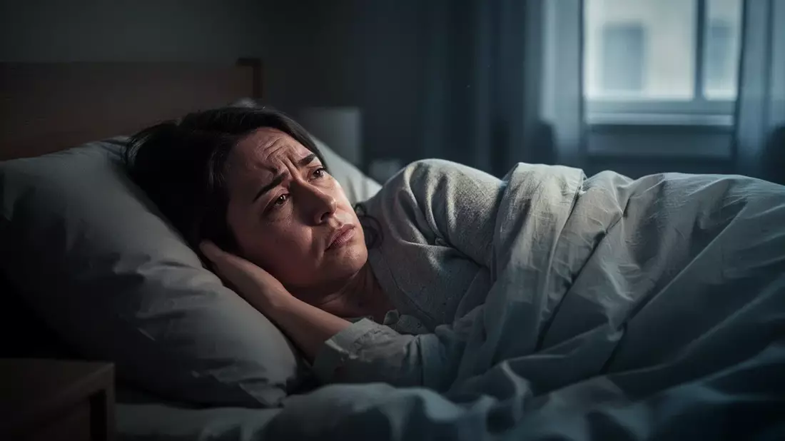 Chronische Erschöpfung: Neue Studien zu ME/CFS, Schlaf und RLS