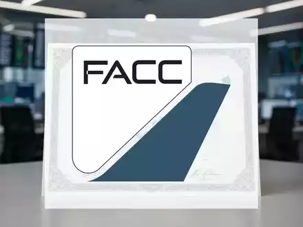 Eine FACC-Aktie mit einem Diagramm, das einen Anstieg von 169 % in zwölf Monaten zeigt, in einem Finanzbüro. - Foto: über boerse-global.de