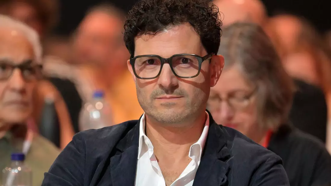 Luigi Pantisano kandidiert heute beim Bundesparteitag der Linken als Parteivorsitzender. - Bild: Michael Bahlo/dpa