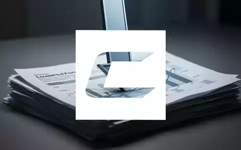 Laptop mit Börsendashboard auf Schreibtisch - Foto: über boerse-global.de