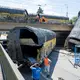 Einer der Waggons ist auf die Straße gestellt worden. - Bild: Stefan Puchner/dpa