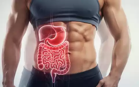 Nahaufnahme des Bauches eines Menschen, der die Reduktion von Bauchfett und dessen Auswirkungen auf die Gesundheit symbolisiert. - Foto: über boerse-global.de