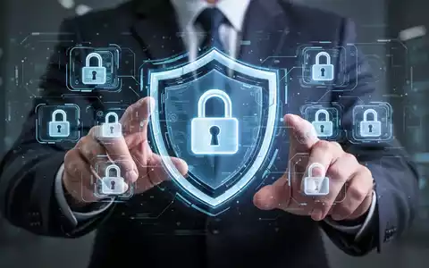 Holographic interface with digital lock icons and a secure shield over a person's hands, symbolizing two-factor authentication. - Foto: über boerse-global.de