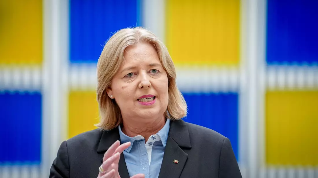 Sozialministerin Bärbel Bas (SPD) hat zum Start der Kommission Vorschläge angekündigt, «wie die Alterssicherung auch in kommenden Jahrzehnten stabil, gerecht und nachhaltig bleibt». (Archivfoto) - Bild: Kay Nietfeld/dpa
