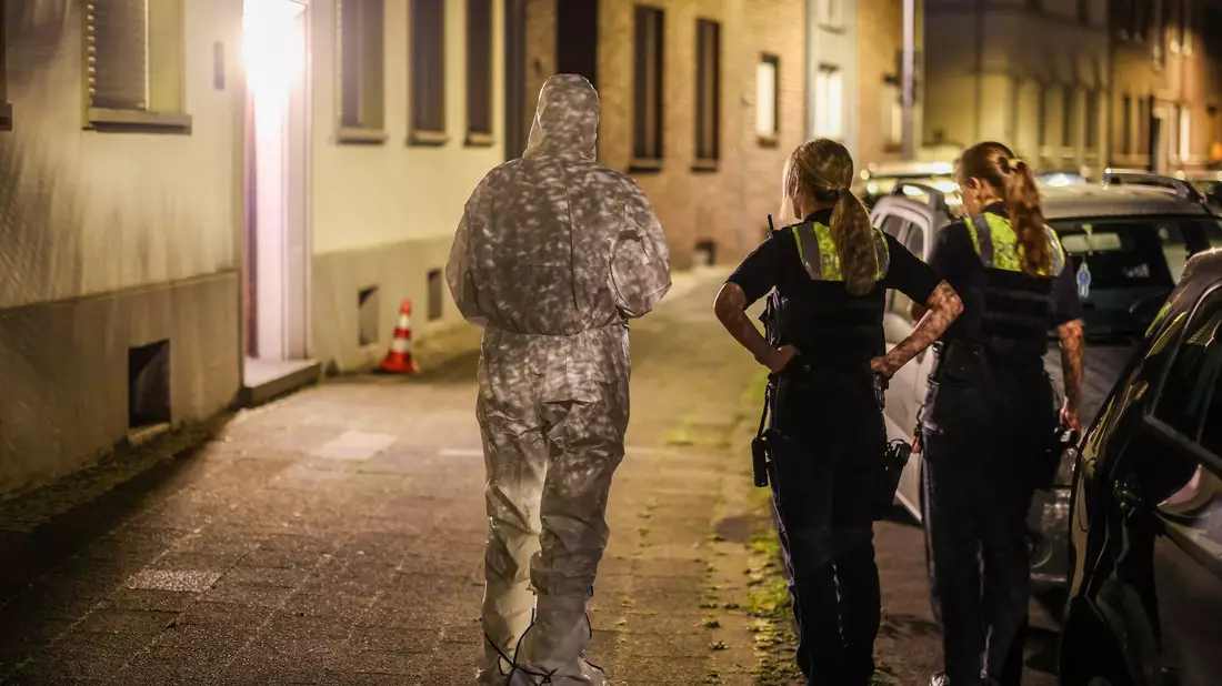 Ein 41-Jähriger stirbt.  - Bild: Christoph Reichwein/dpa