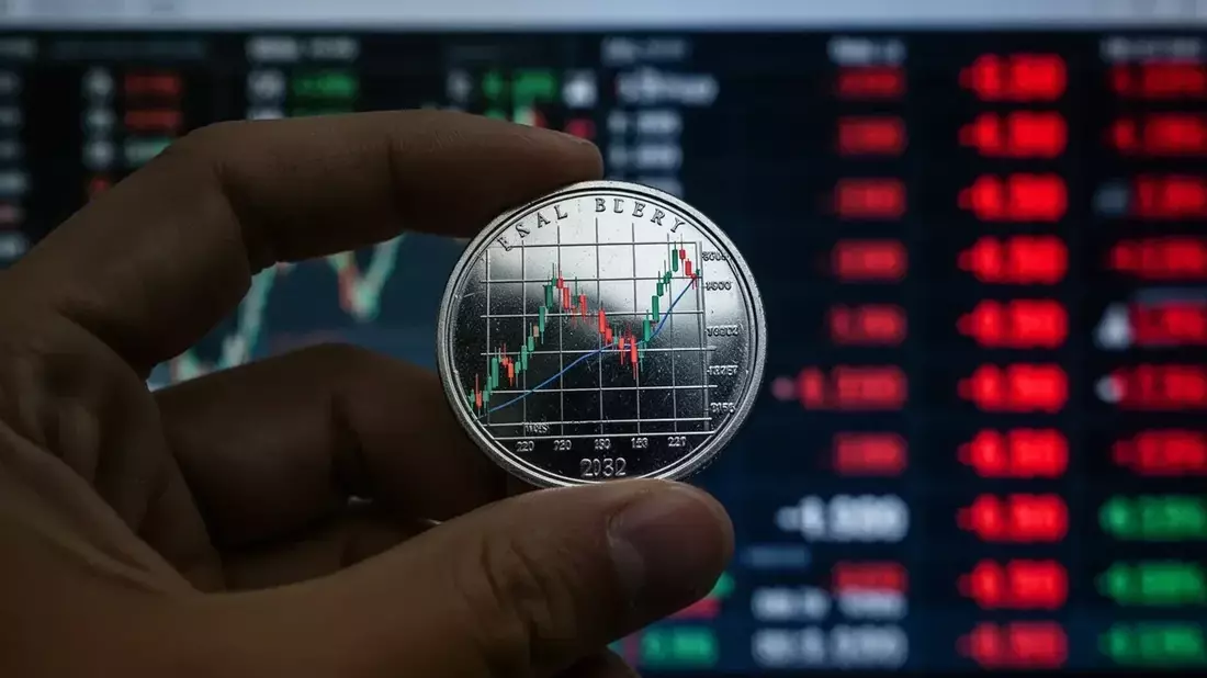 Plata: caída del 47% desde máximos mientras los almacenes se vacían