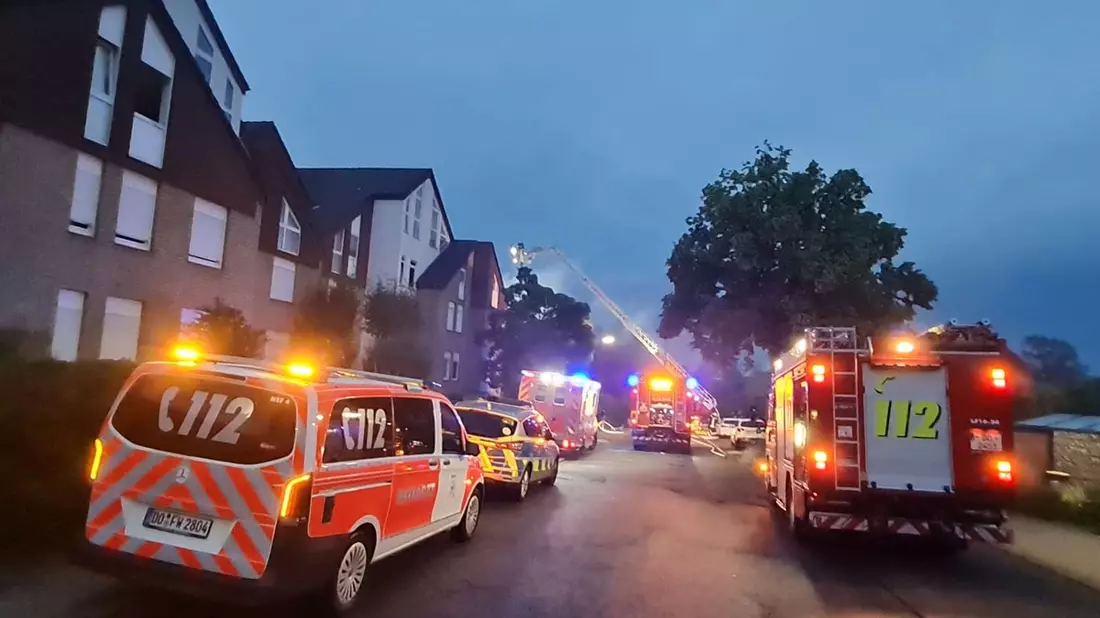 FW-DO: Dachstuhlbrand durch Blitzeinschlag in Lücklemberg - Bild: presseportal.de