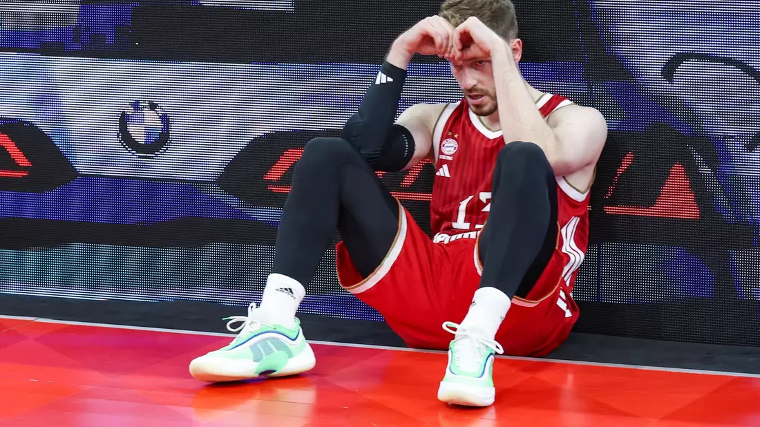 Bei Bayern-Star Andreas Obst sitzt die Enttäuschung tief. - Bild: Matthias Stickel/dpa