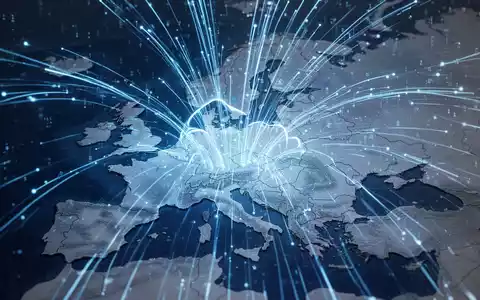 Digital data streams forming a network over a map of Europe, symbolizing cloud computing regulation and market control. - Foto: über boerse-global.de