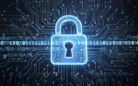 A glowing blue padlock icon superimposed over a detailed circuit board, with streams of binary code in the background, symbolizing digital security and software updates. - Foto: über boerse-global.de