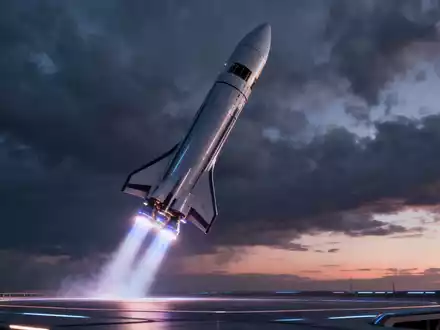 Eine elegante Rakete startet vor einem dramatischen, bewölkten Abendhimmel und symbolisiert die finanzielle Stärke von SpaceX. - Foto: über boerse-global.de