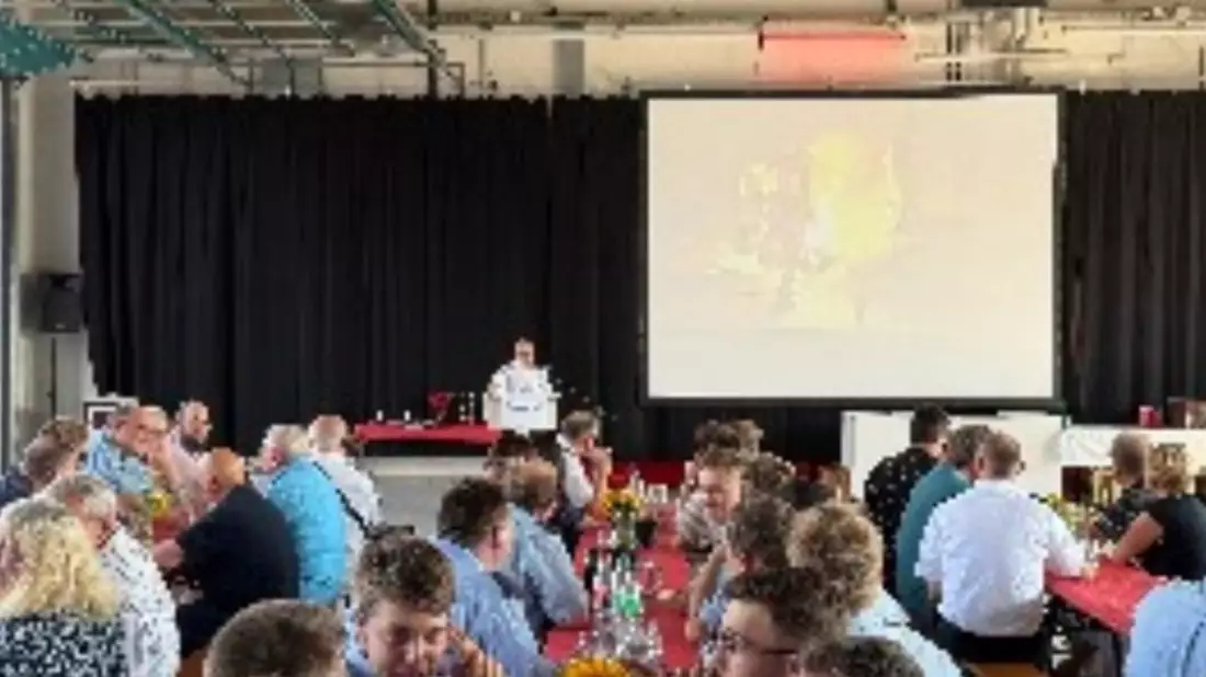 FW Frankenthal: Jahresempfang der Feuerwehr würdigt ehrenamtliches Engagement und blickt auf ein ereignisreiches Jahr zurück - Bild: presseportal.de