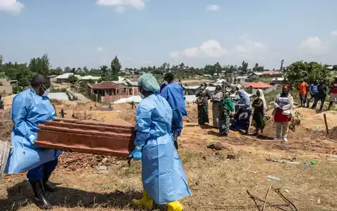 In der Demokratischen Republik Kongo gibt es nun mehr als tausend bestätigte Ebola-Fälle. (Archivbild) - Foto: Moses Sawasawa/AP/dpa