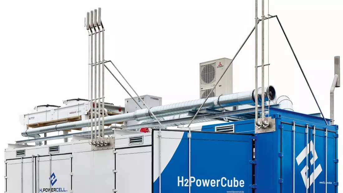 H2 POWERCELL GmbH erfolgreich spezialisiert auf wasserstoffbasierte Premiumprodukte H2PowerCube, H2PowerLyzer und H2SecurePower / Energie-Habitate willkommen auf ees-Messe 2026 in Halle B2, Stand 537 - Bild: presseportal.de