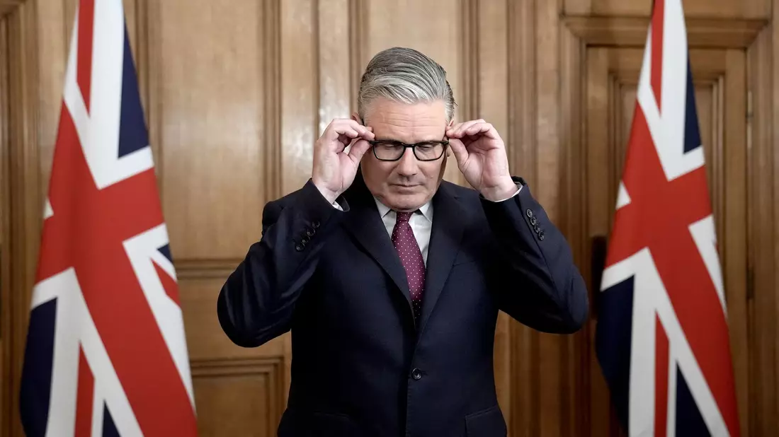 Der britische Premierminister Keir Starmer kündigt seinen Rücktritt an. (Archivbild) - Bild: Stefan Rousseau/PA Wire/dpa