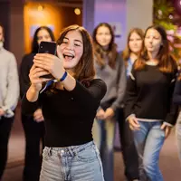 Anmeldung startet: WDR lässt Schulklassen zum Jugendmedientag 2026 hinter die Kulissen von Social Media und Journalismus blicken - Foto: presseportal.de