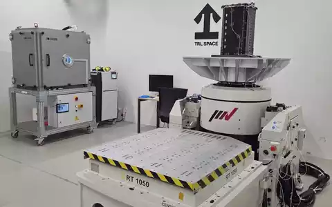 TRL Space eröffnet in Brünn ein Testzentrum im Wert von fast 20 Millionen tschechischen Kronen, rund 826.000 EUR / Dank optimaler Größe und Leistung eignet es sich nicht nur für Raumfahrttechnologien - Foto: presseportal.de