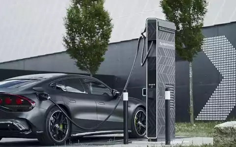 Alpitronic erweitert HYC1000: High Performance Dispenser lädt E-Autos mit bis zu 1 MW - Foto: presseportal.de