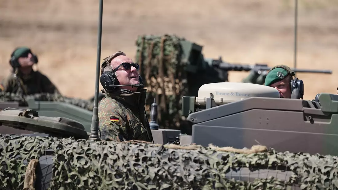 Die Stationierung der Brigade ist bisher im Plan. - Bild: Kay Nietfeld/dpa