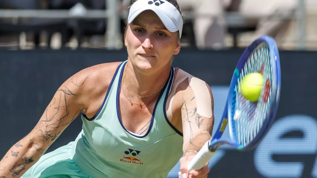 Marketa Vondrousova wurde für einen verpassten Dopingtest für vier Jahre gesperrt. (Archivbild) - Bild: Andreas Gora/dpa