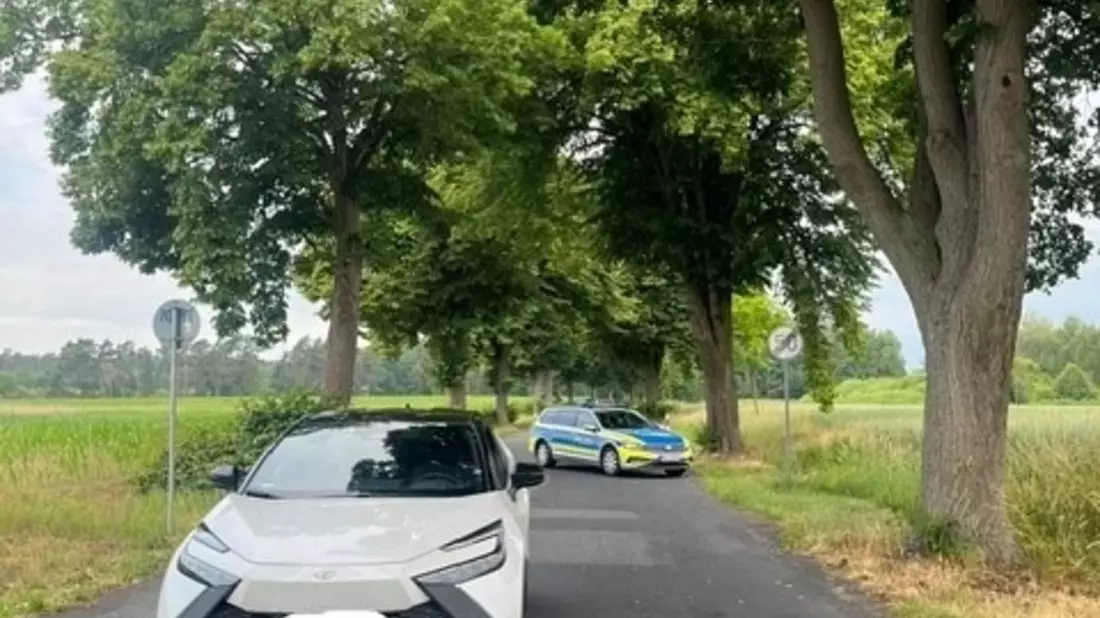 POL-NB: Durchbruch mit gestohlenem Auto - Bild: presseportal.de