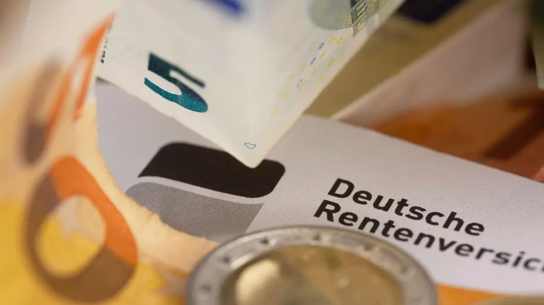 Wie wird das Rentensystem zukunftsfest? Fachleute haben 33 Vorschläge erarbeitet. (Symbolbild) - Bild: Fernando Gutierrez-Juarez/dpa