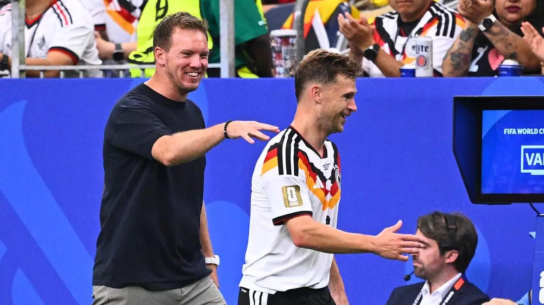 Nagelsmann und Kimmich pflegen einen engen Austauch zu den WM-Planungen. (Archivbild)  - Bild: Tom Weller/dpa