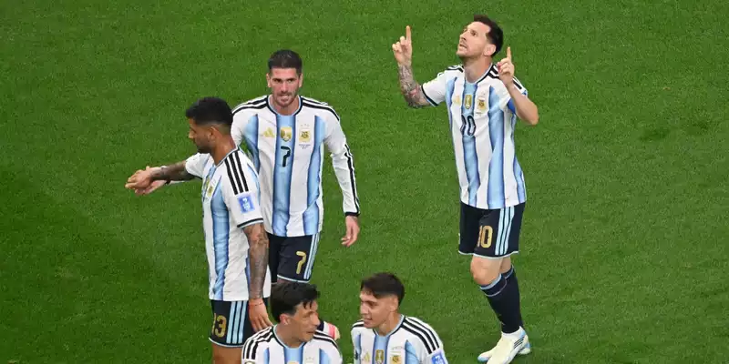 Lionel Messi ist jetzt alleiniger WM-Rekordtorschütze. - Foto: Jessica Tobias/AP/dpa