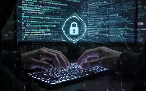 Close-up of hands typing on a keyboard, with abstract digital code and a phishing icon on a screen in the background. - Foto: über boerse-global.de